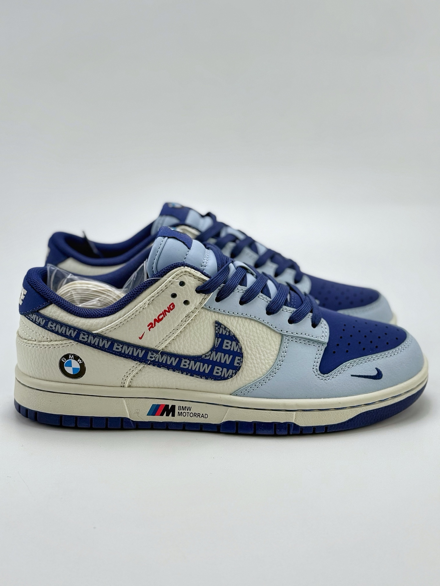 Nike SB Dunk Low x BMW  CY5979-115