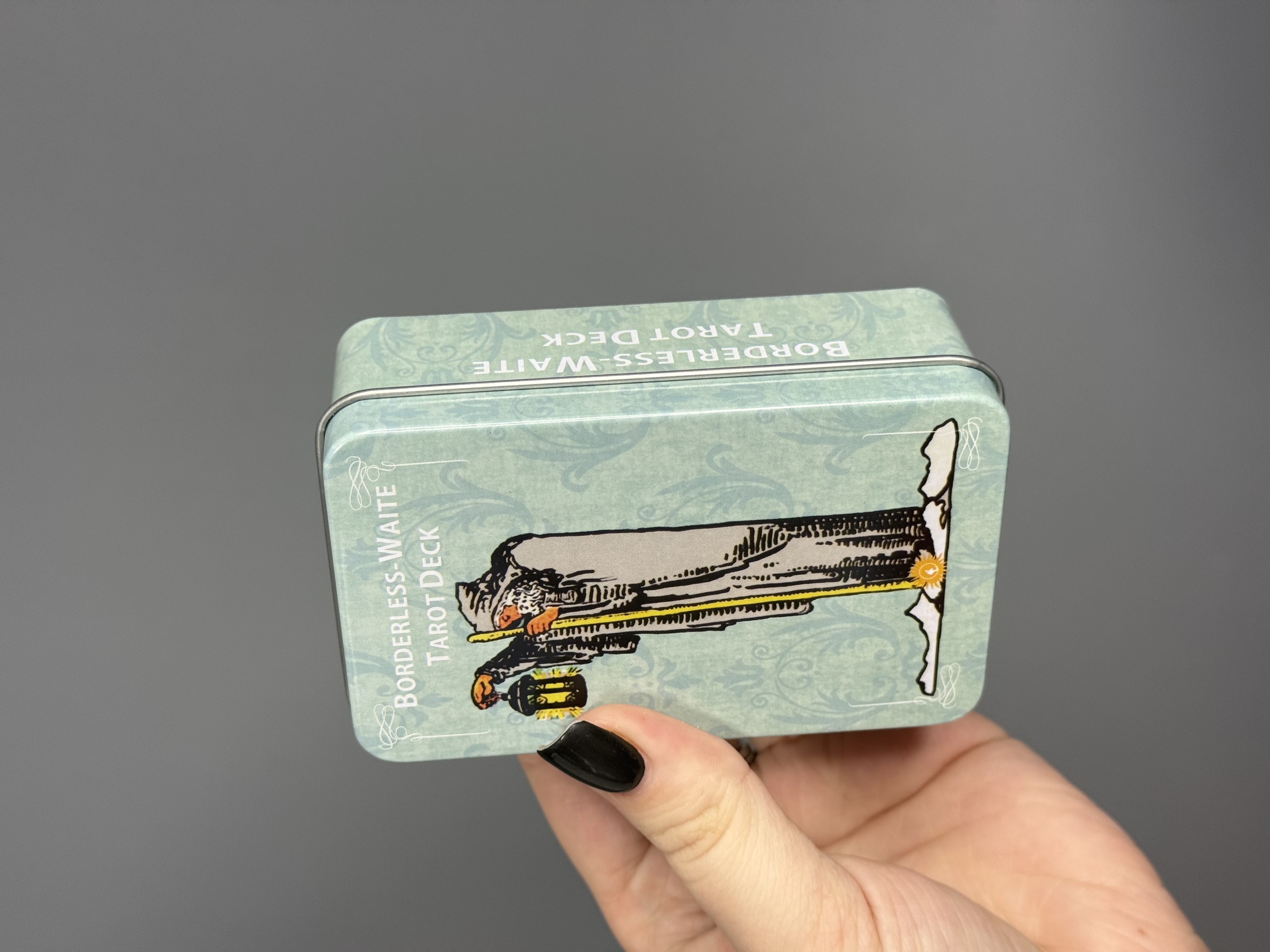 Міні-колода «Райдера-Вейта» у металевій коробочці