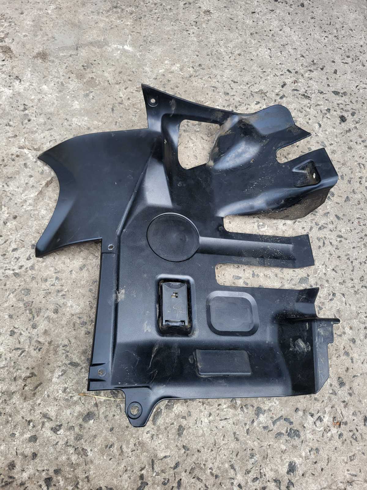 Підрульова накладка BMW E46