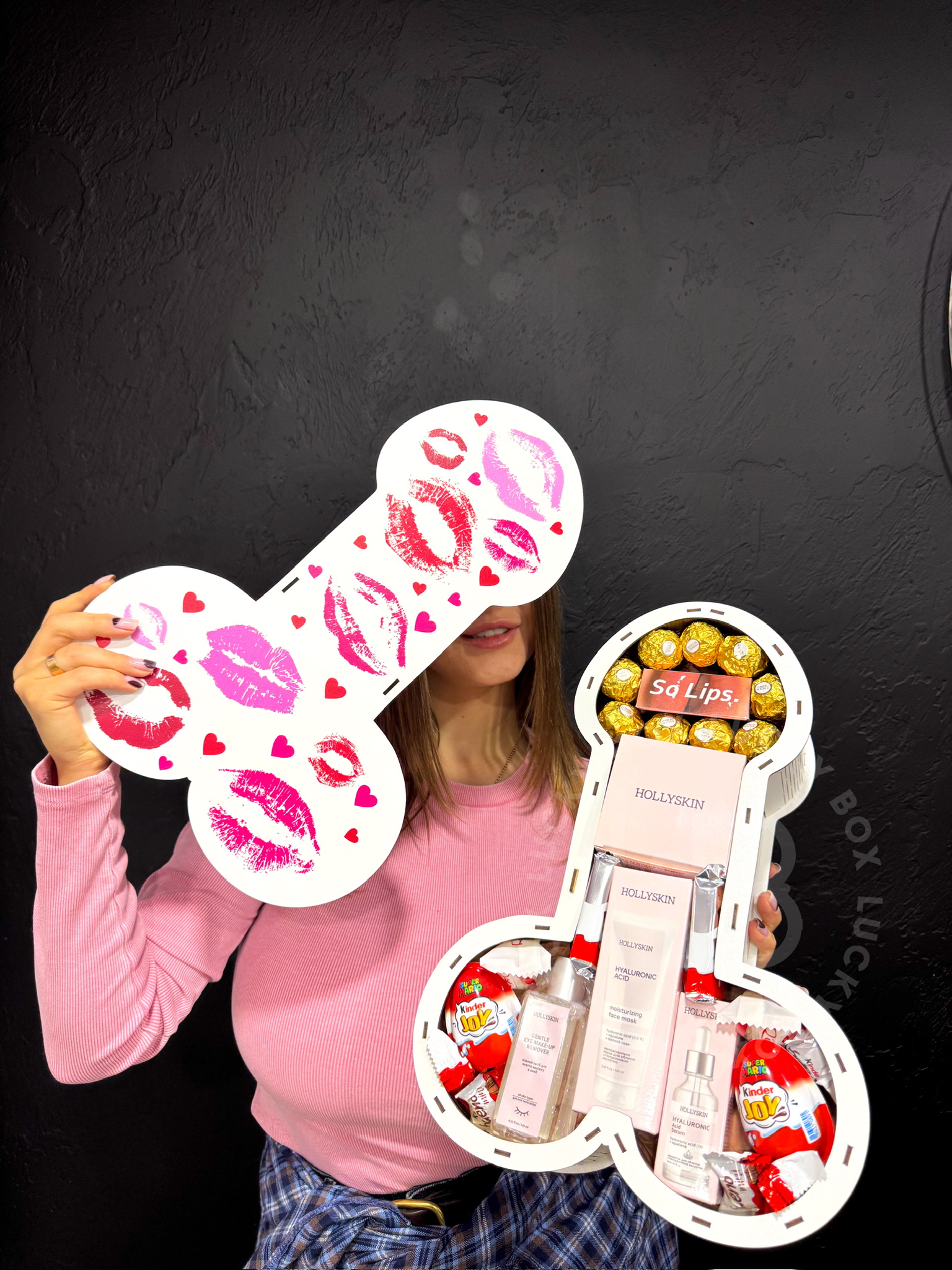 Подарунковий бокс 18+ з косметикою