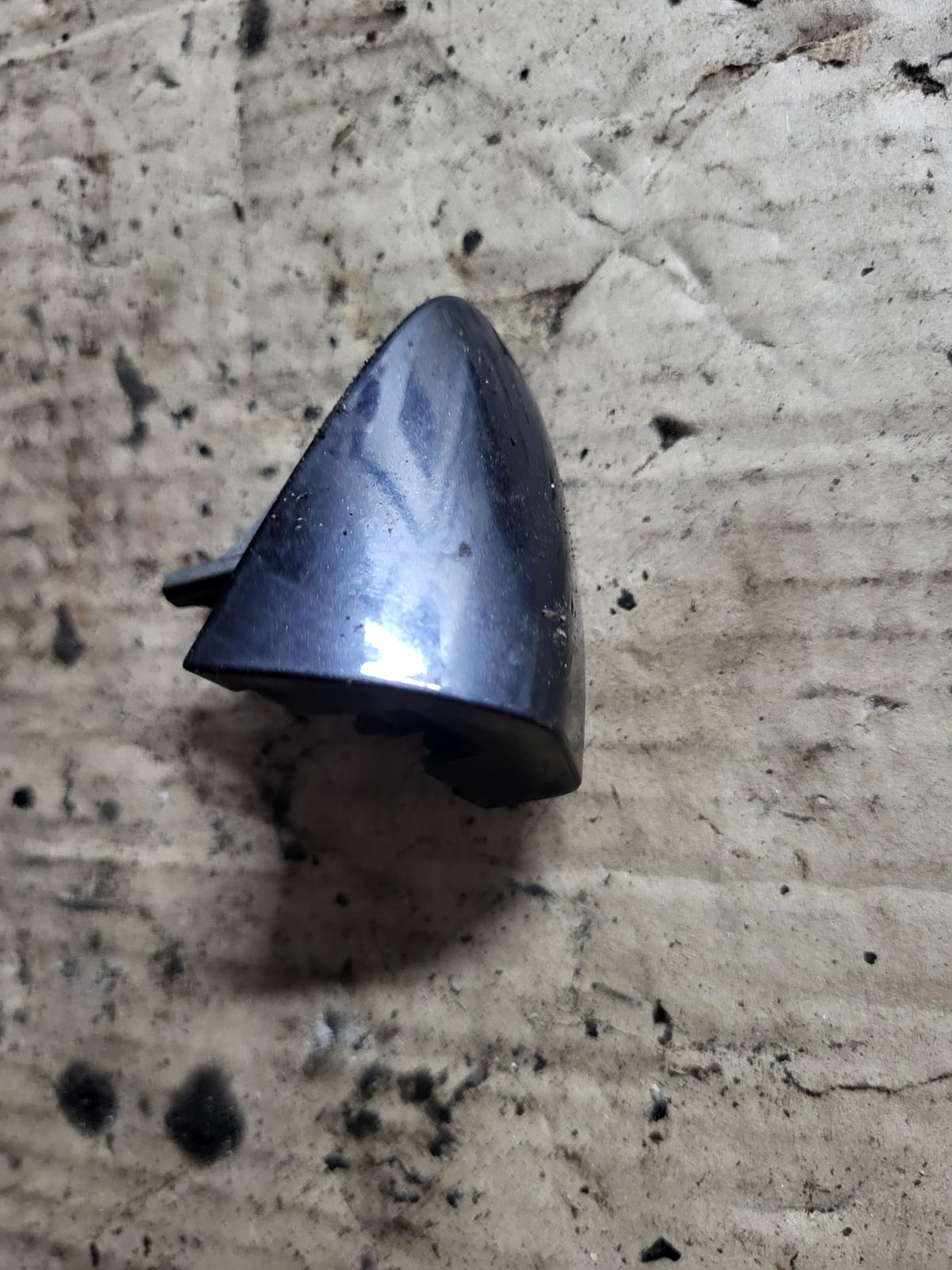 Кришка ручки задньої лівої дверки Passat B6 LC9X