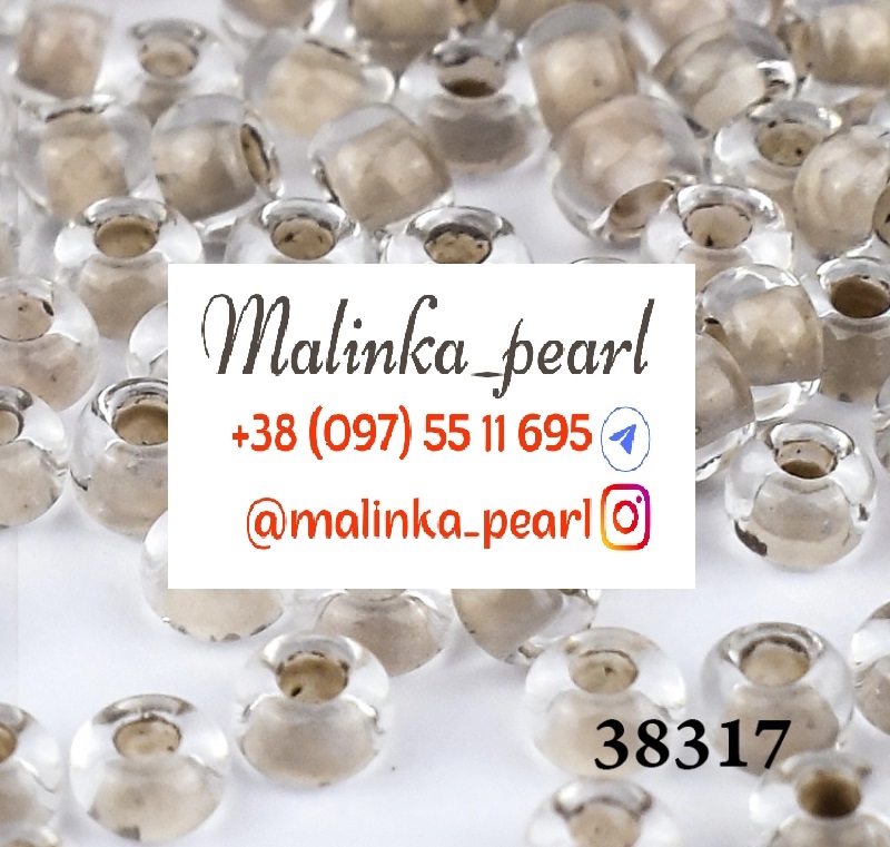 Бісер бежевий, кристальний з фарбованим отвором