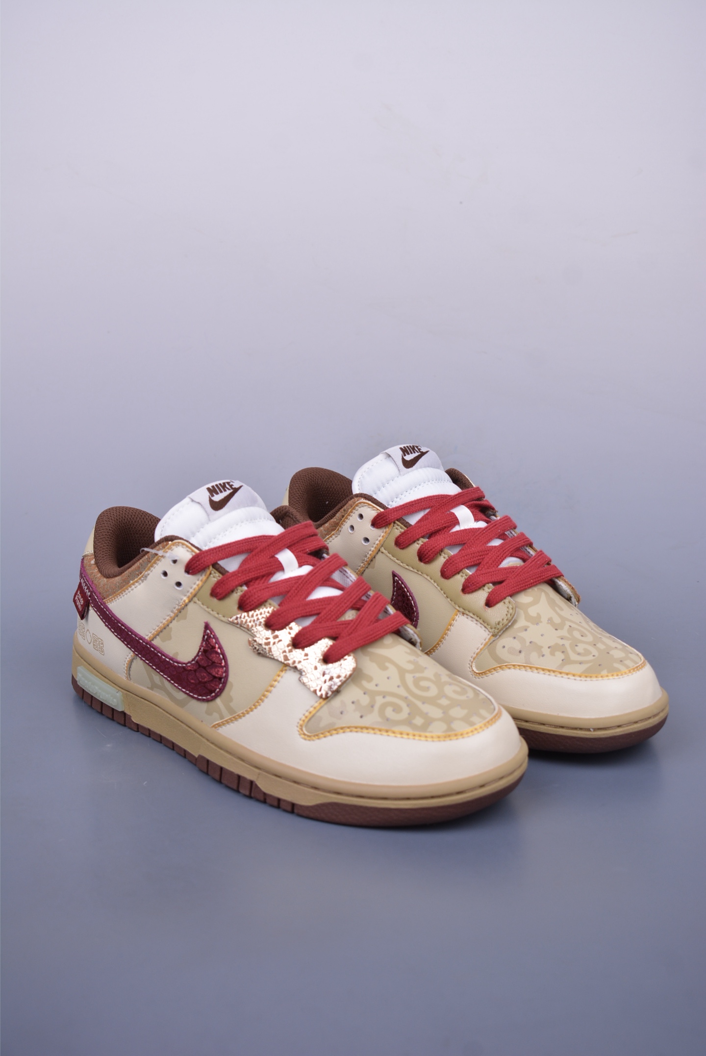 Nike SB Dunk Low Shedding Dust DD1503-124