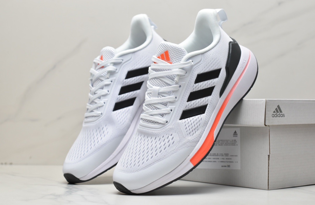 Adidas EQ22 RUN