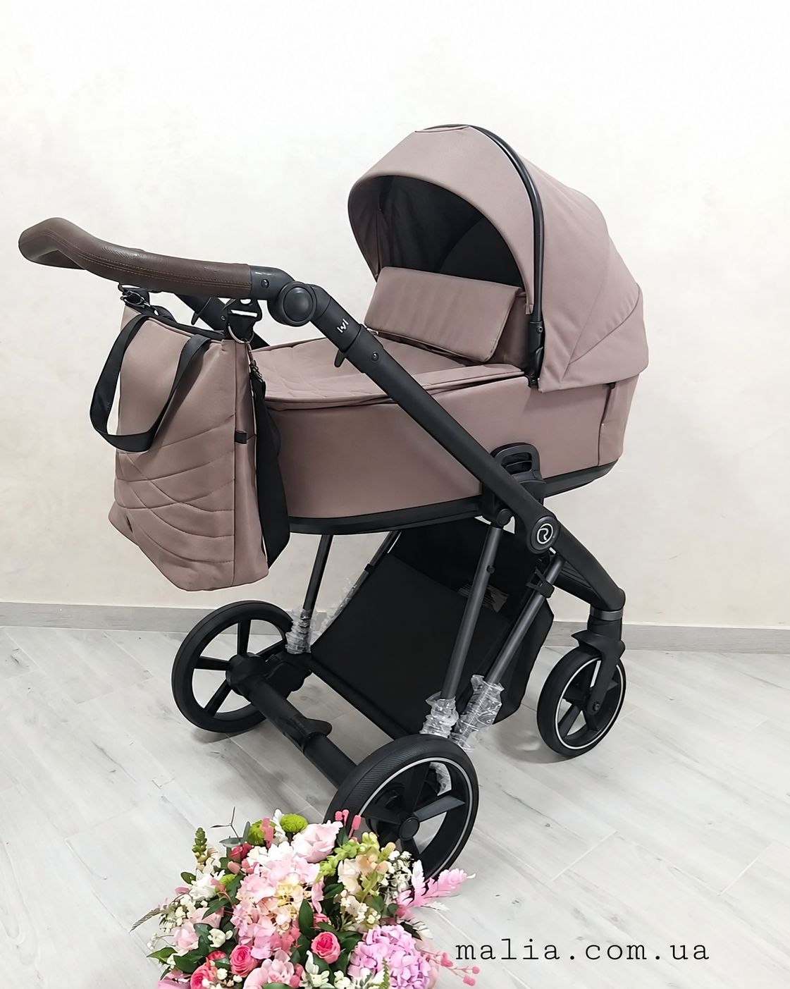 Коляска 2 в 1 Roan Ivi Cocoa