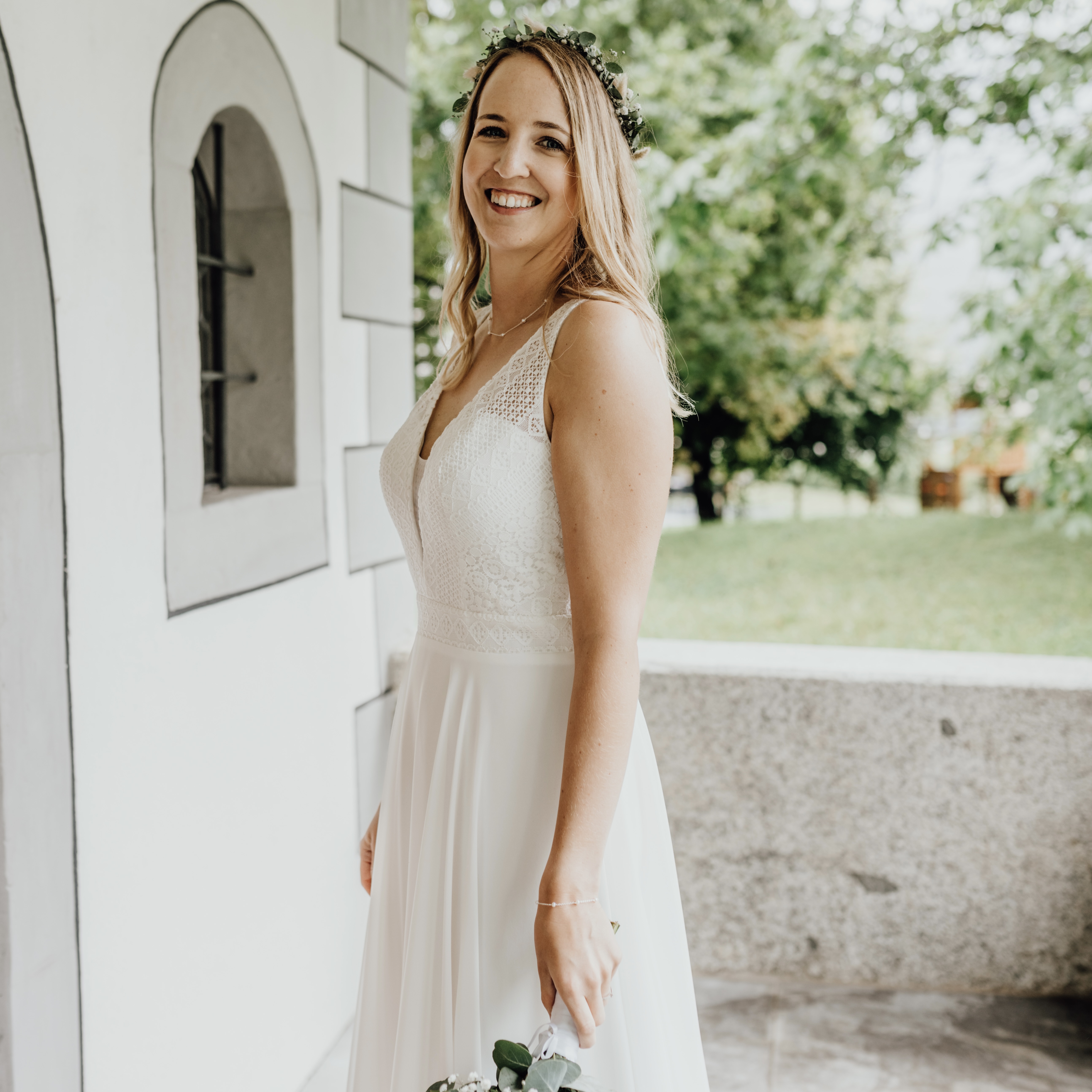 LAURA