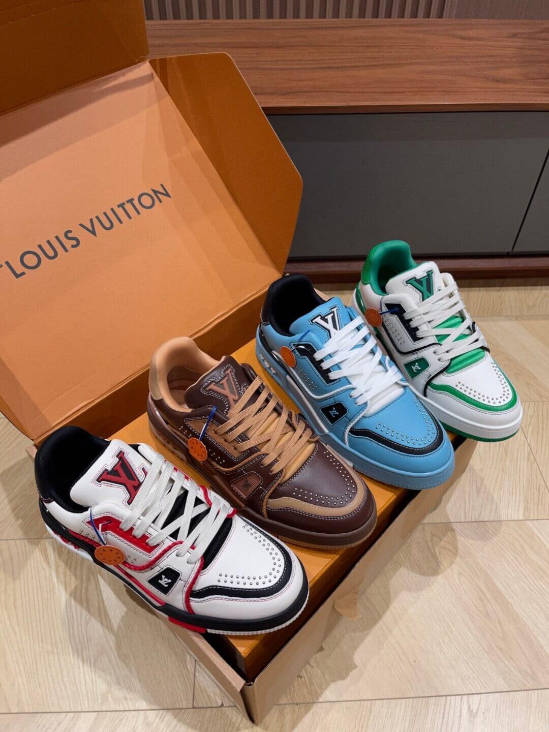 Louis Vuitton кросівки