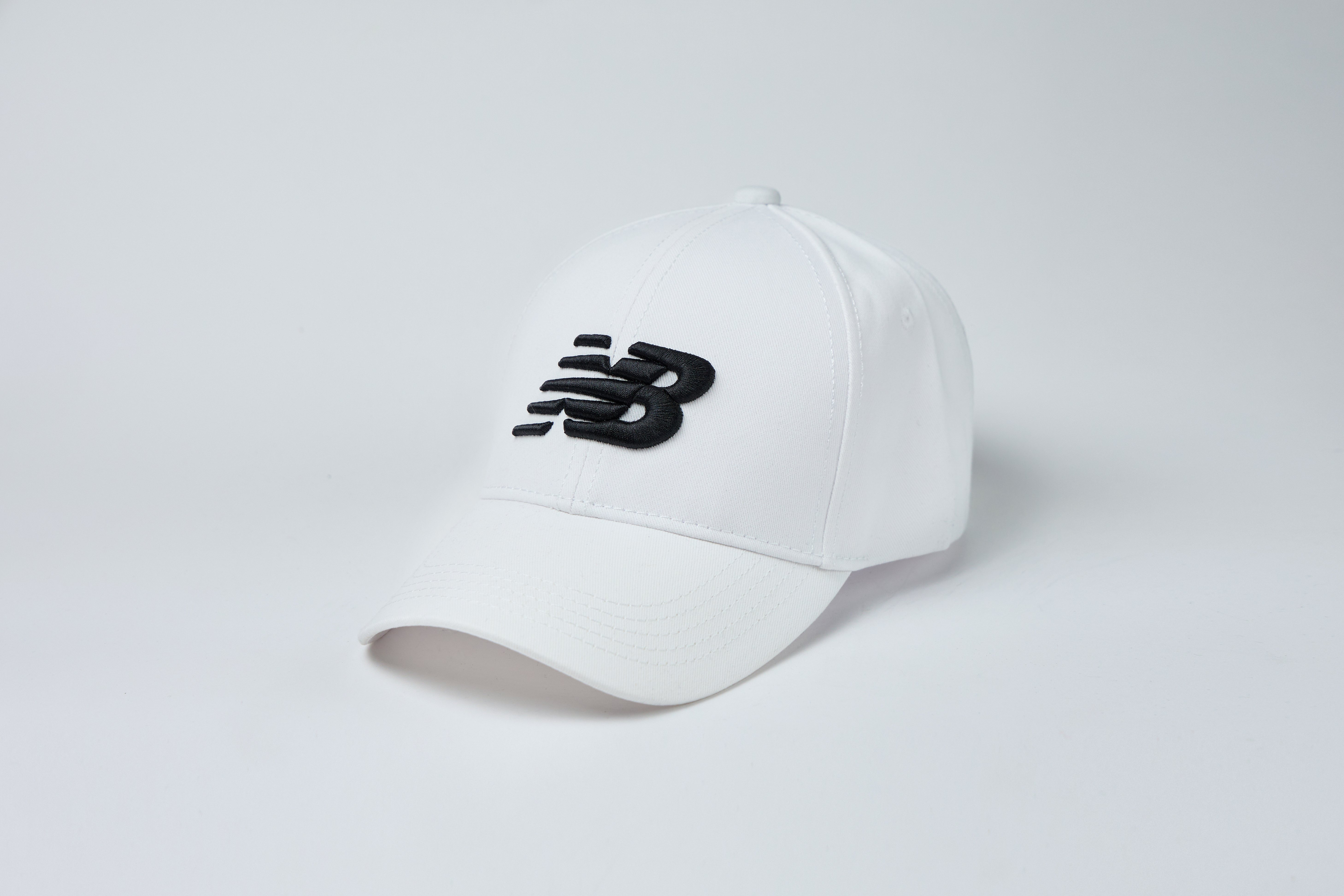 Бейсболка New Balance - Нью Беланс Біла Вишивка Чорна Копія