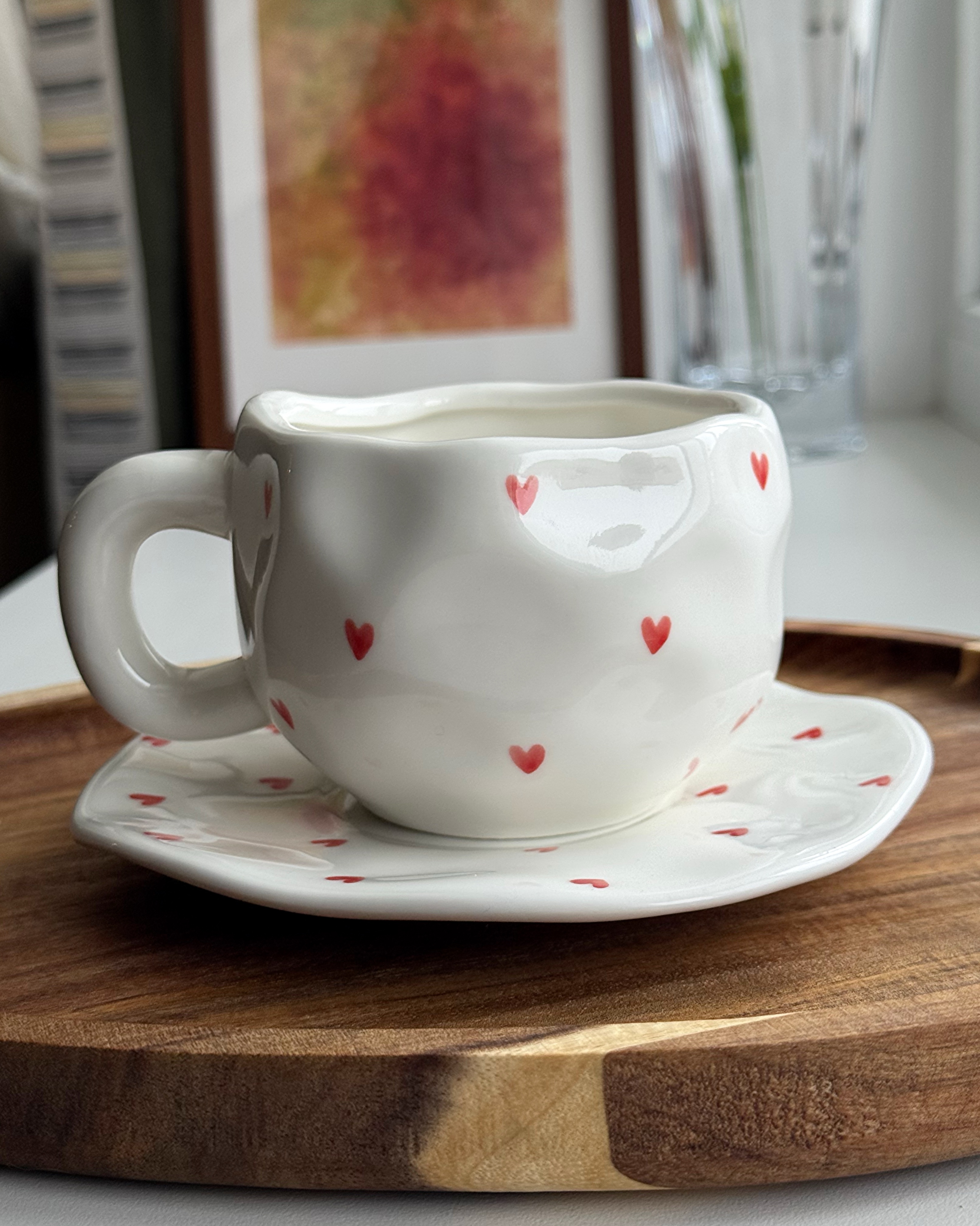 Чашка з блюдцем "Серденька" 300 мл (УЦІНКА)