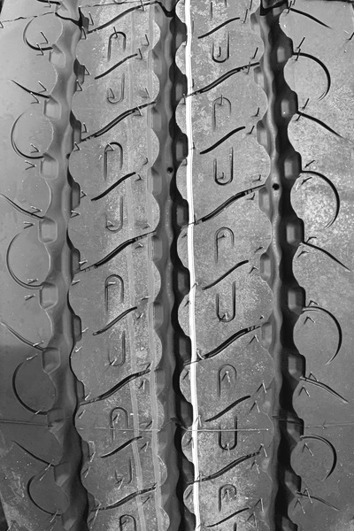 Ovation VI-022 235/75 R 17.5 143/141J