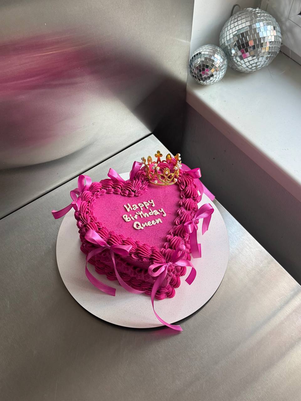 торт у формі серця