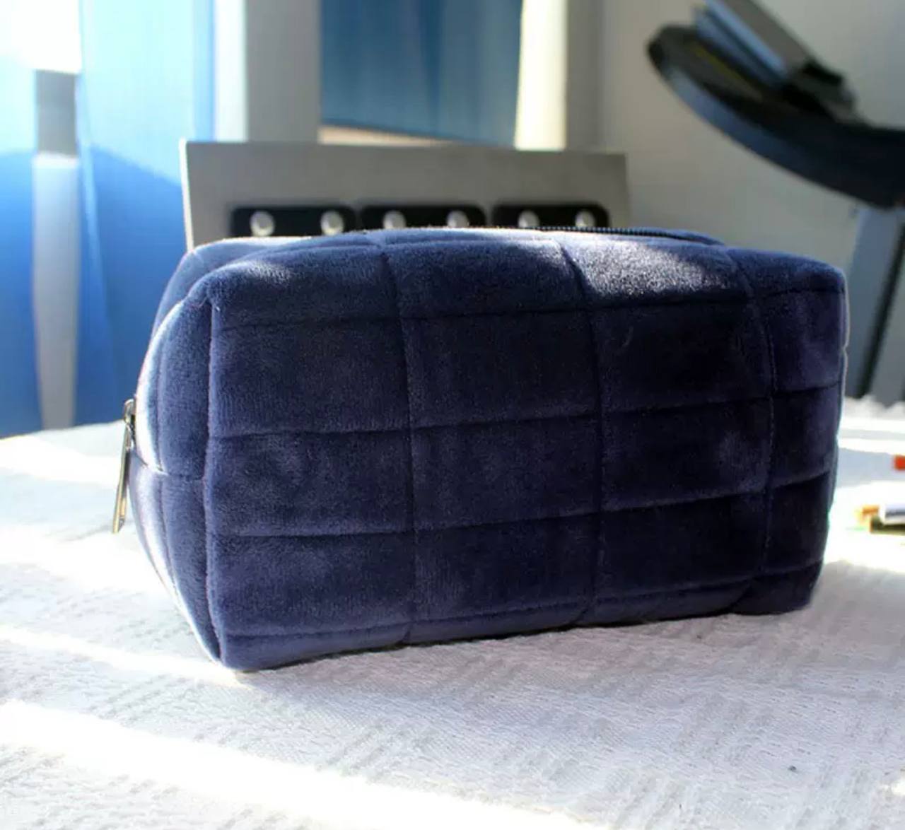 Плюшева косметичка пенал, темно-синя