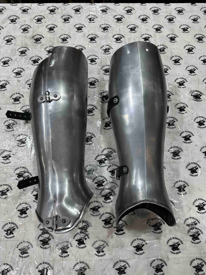 Armor lower legs « model two strips»