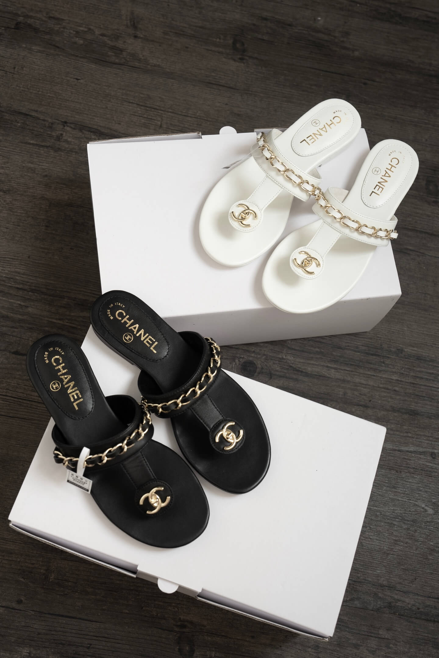 Chanel шльопанці