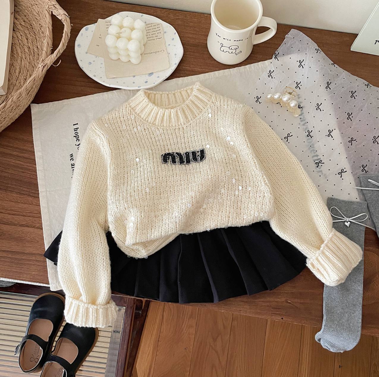 Дитяча кофта з паєтками MIU