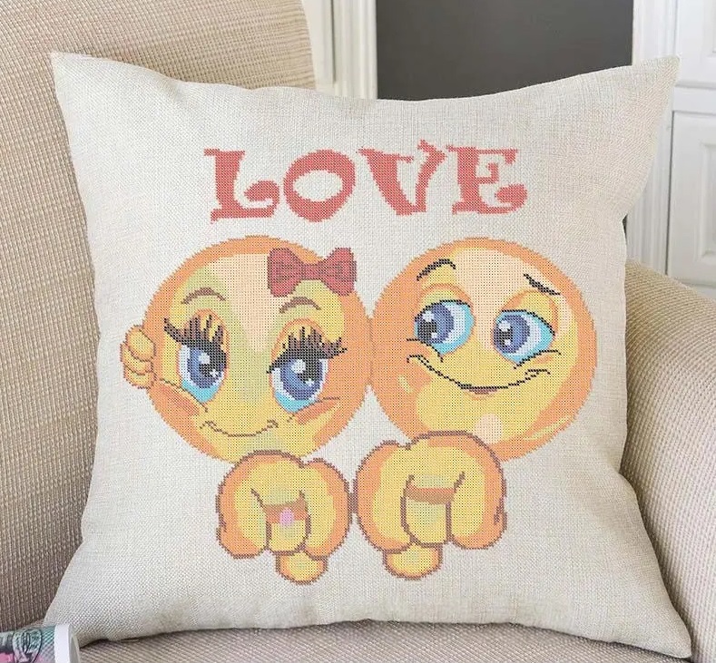 Наволочка з подушкою для вишивки бісером закохані