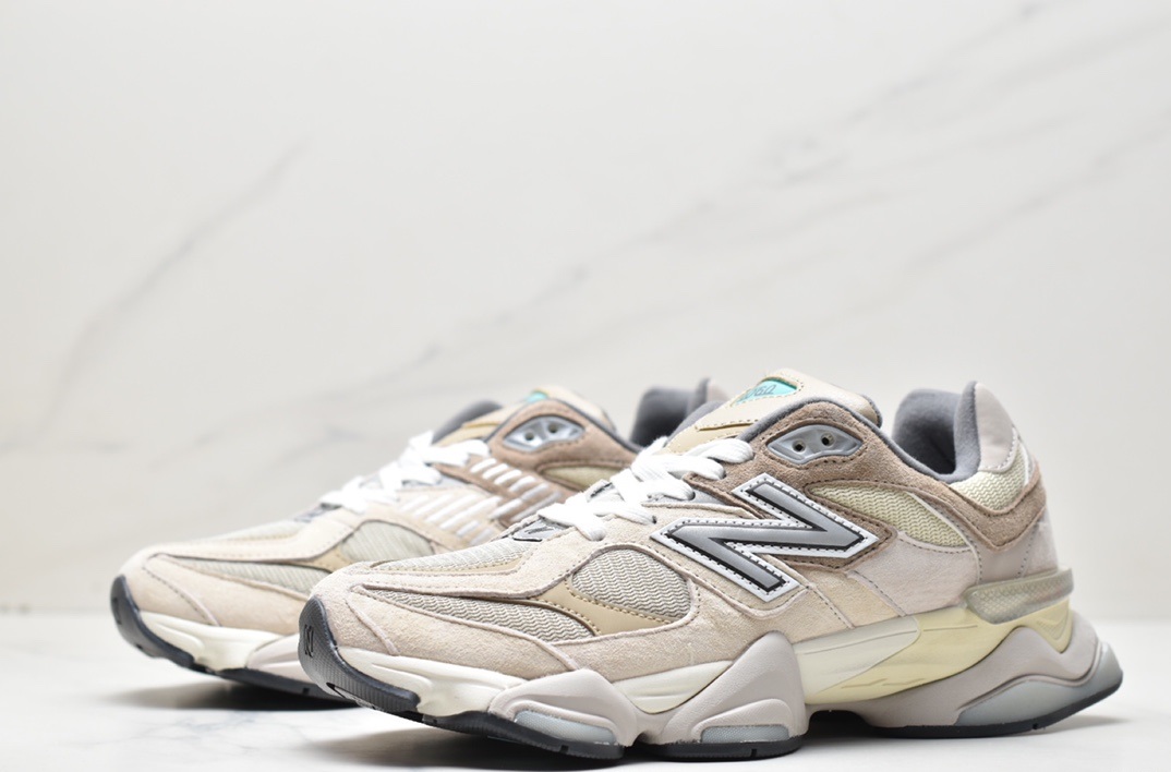 New Balance ″Sea Salt” U9060MAC