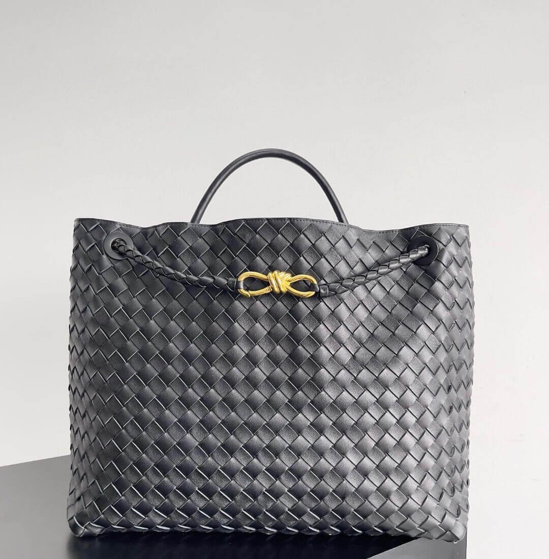 Клатч Bottega Veneta