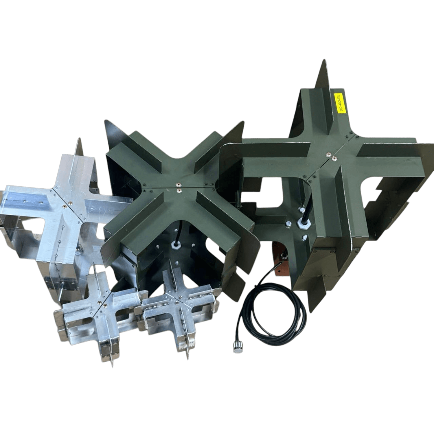 Широконаправлені антени-квадрофіляри для РЕБ