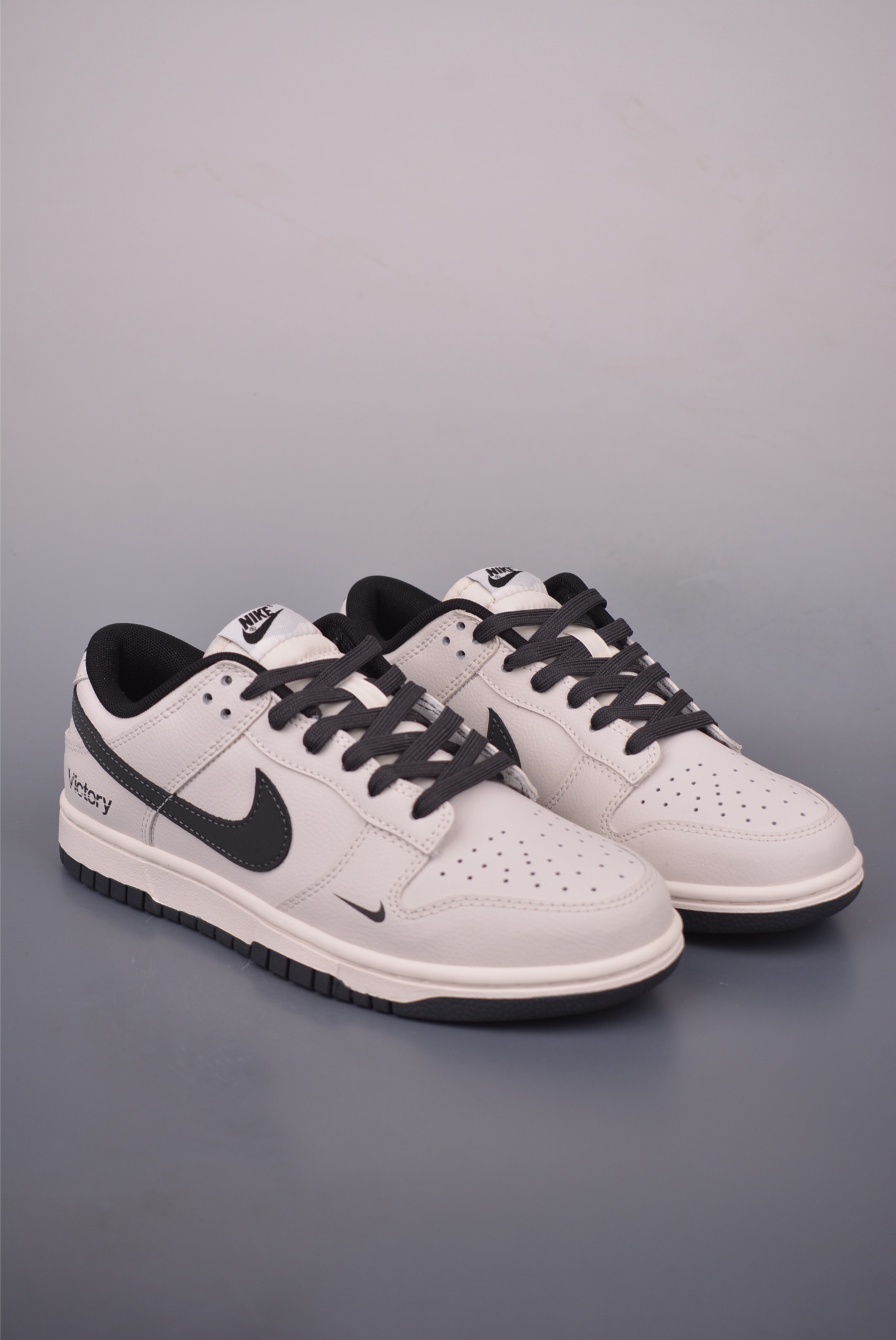 Nike SB Dunk Low Victory WB0508-041