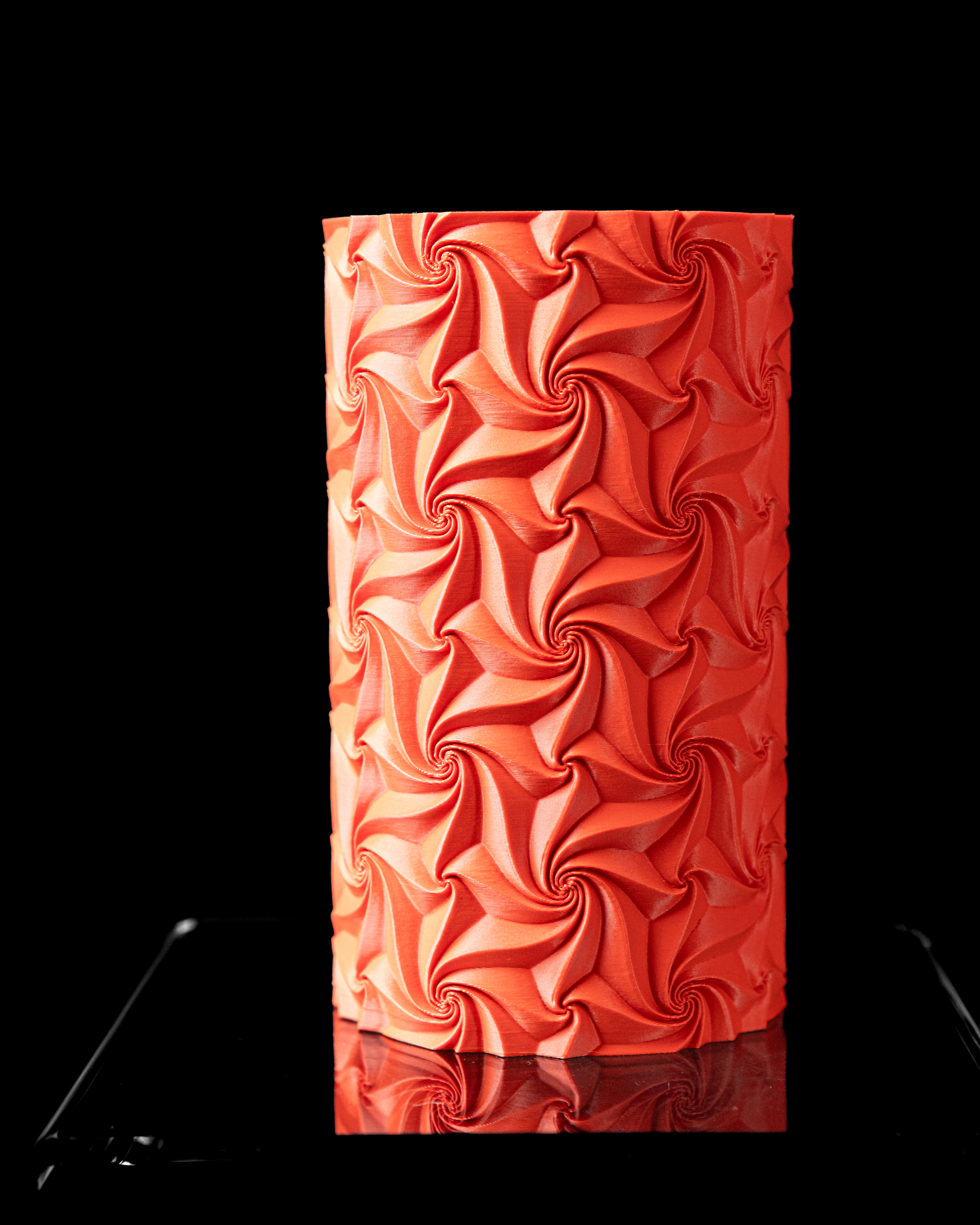 Swirl Flower Vase – Modern Decorative Vase