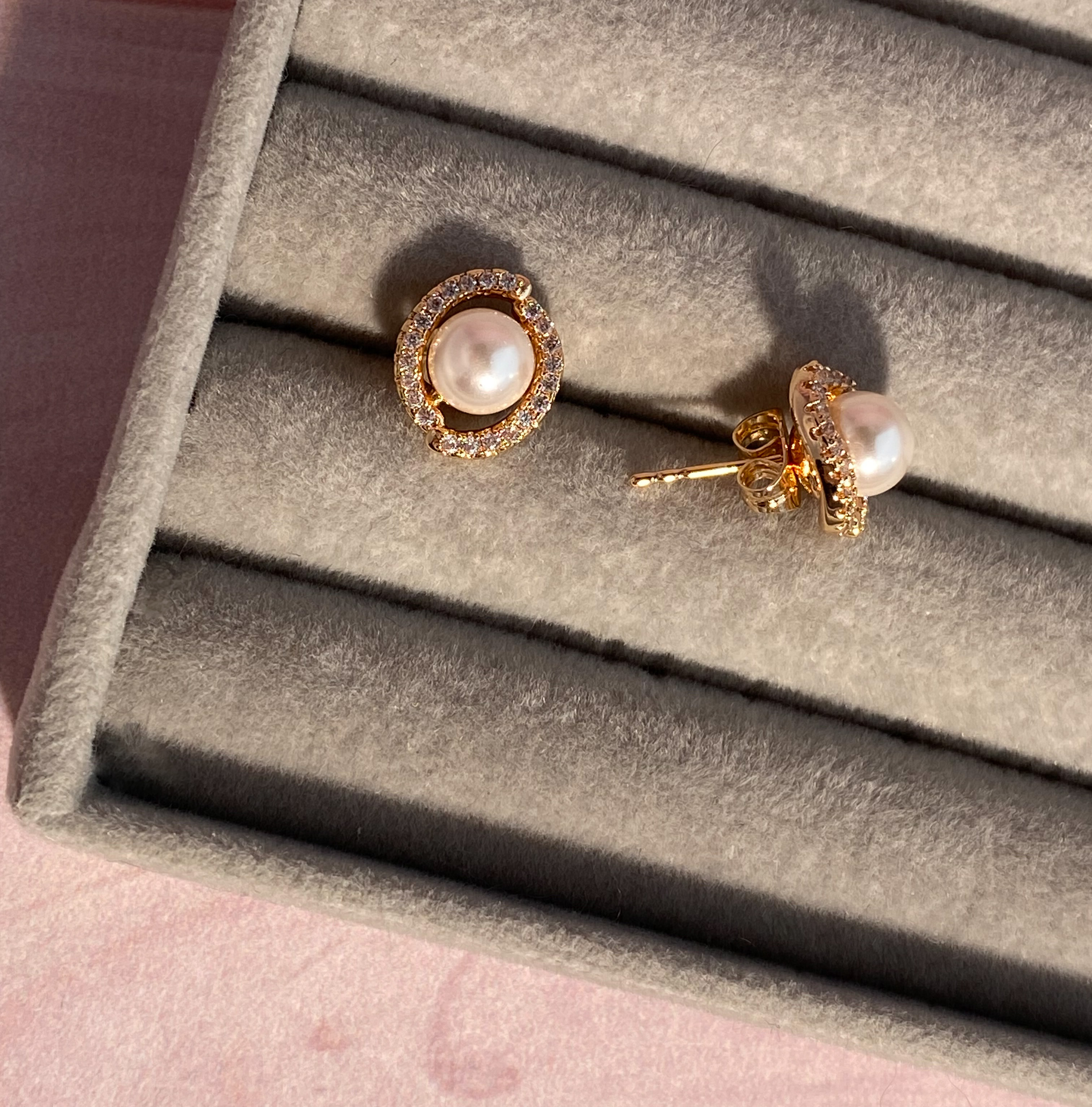 Сережки з перлинками