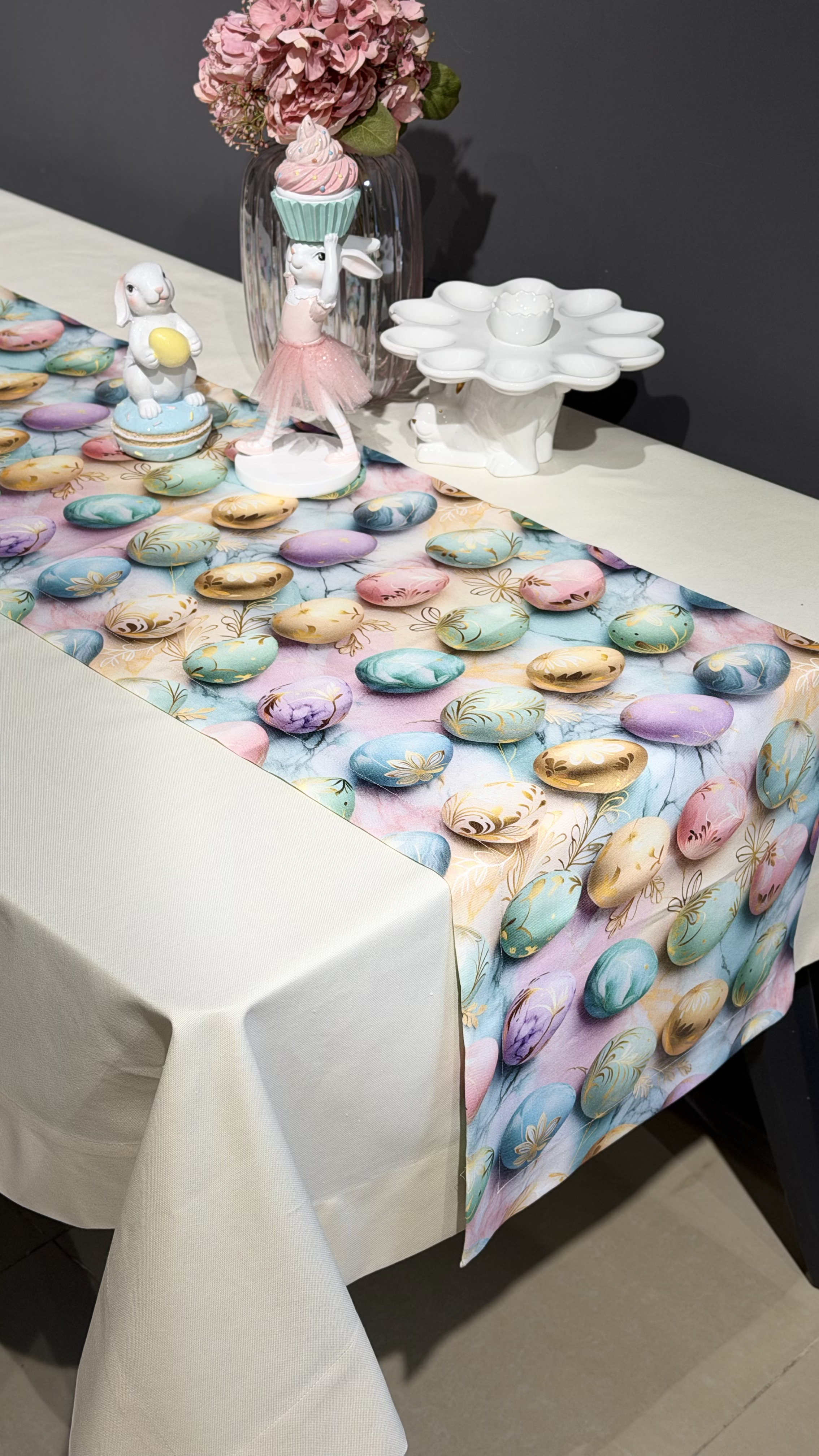 Ранер великодній кольоровий із принтом крашанок для святкового столу