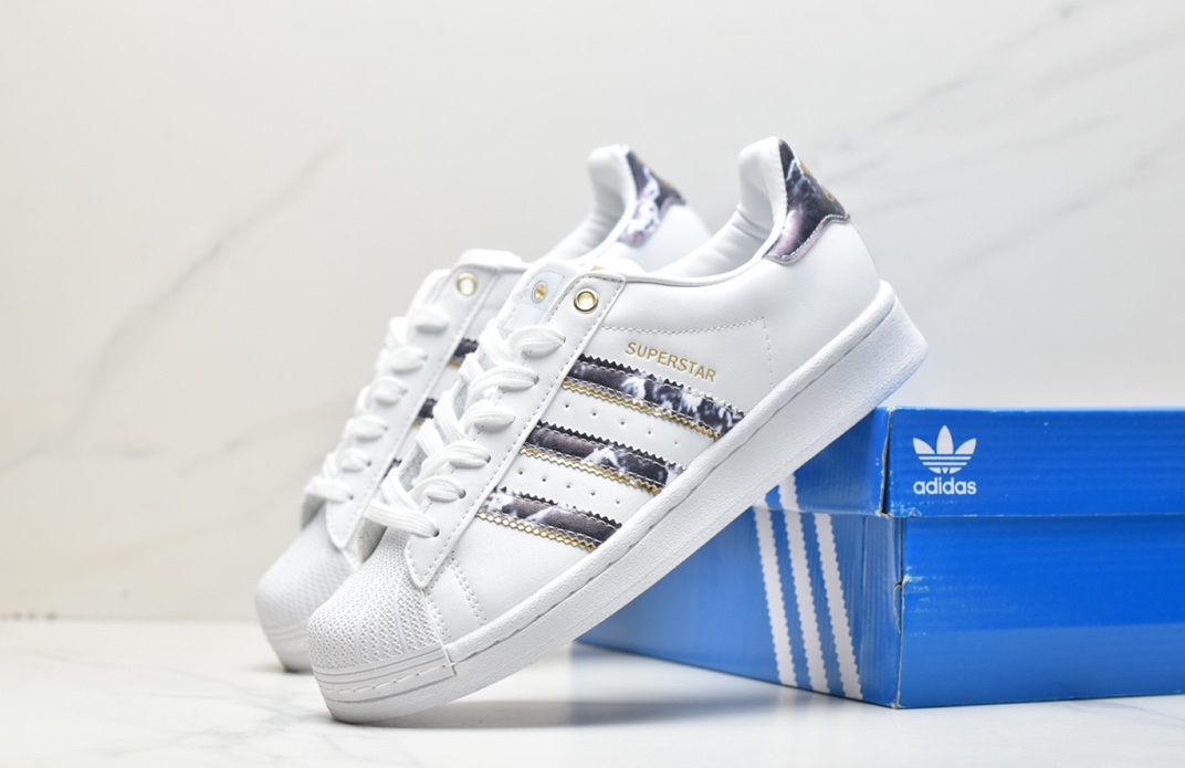 Adidas Originals Superstar “Jeans”