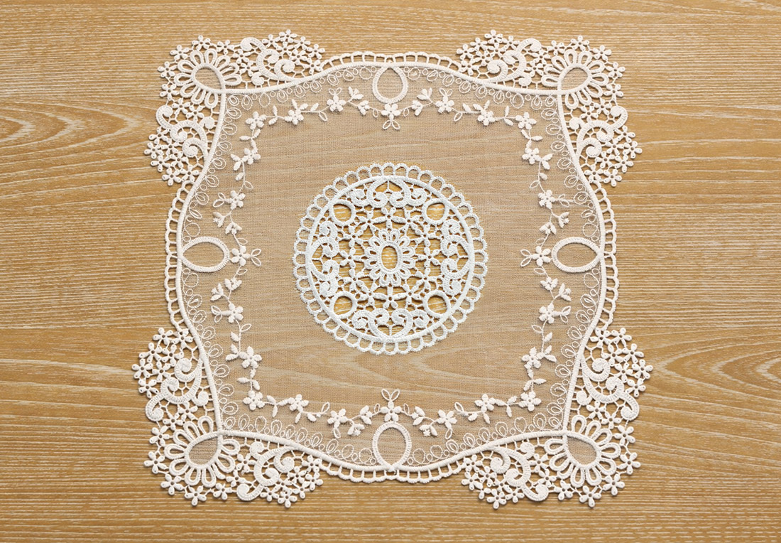 Classic Lace Мереживна сервірувальна серветка
