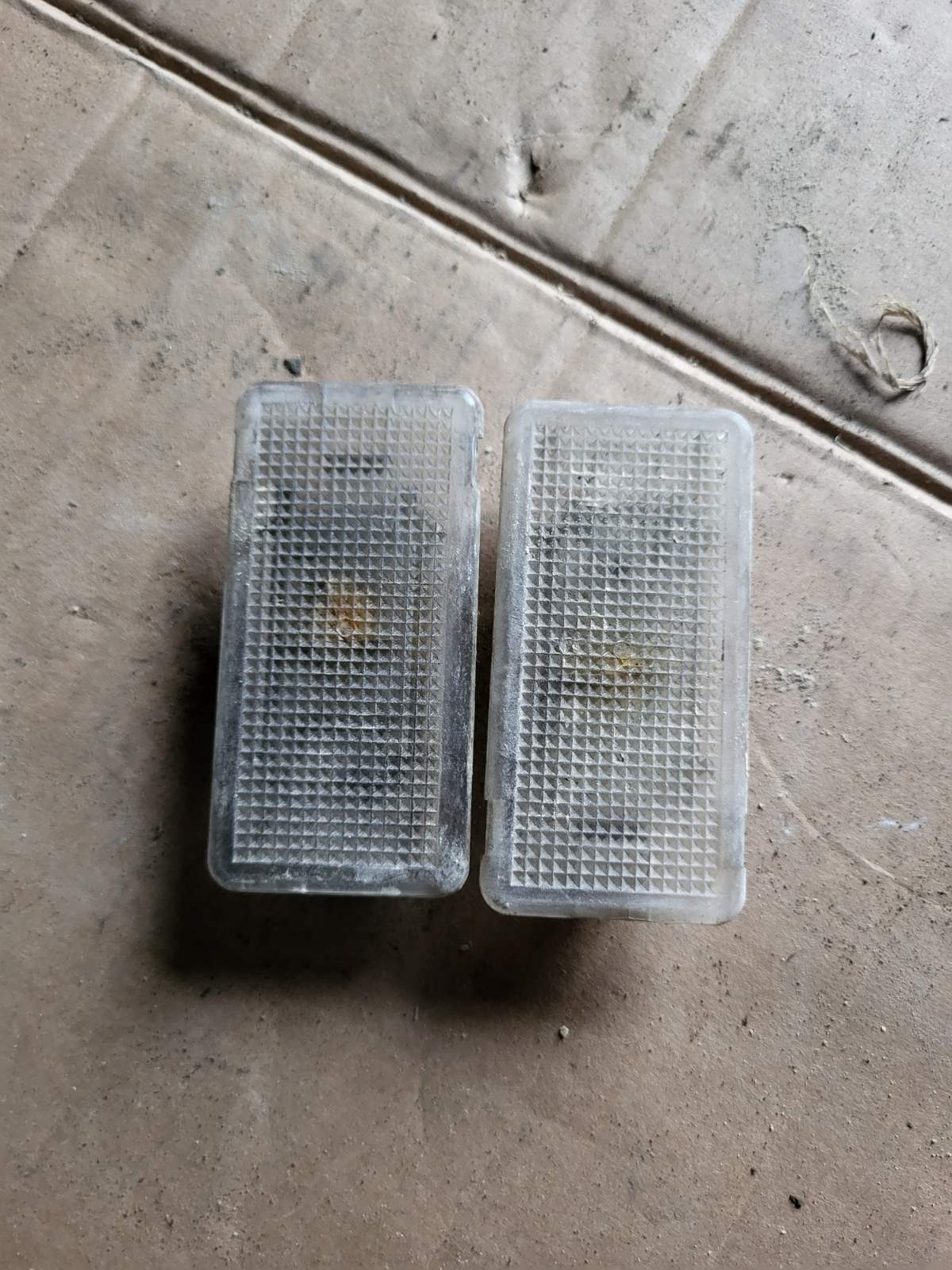 Плафони 2шт BMW E39