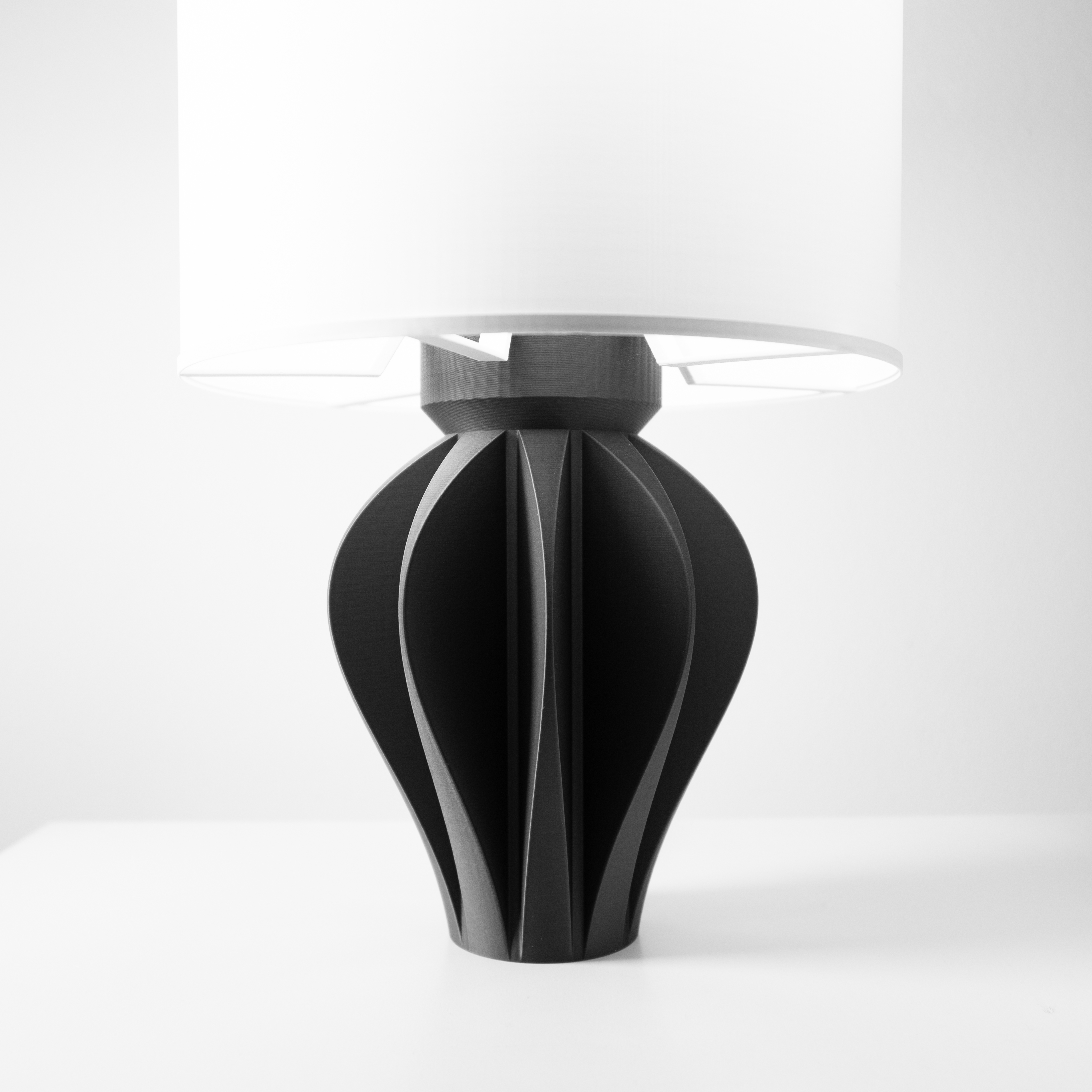 Akani Lamp – Modern 3D Printed Table Lamp
