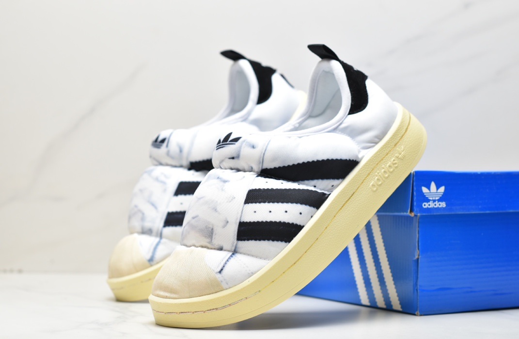 Adidas Puffylette HP6698