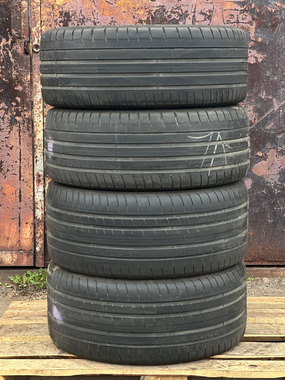 DUNLOP SP SPORT MAXX GT (RFT)  та GOODYEAR EAGLE F1 ASYMMETRIC 5 (RFT)     245/35/20 та 275/30/20