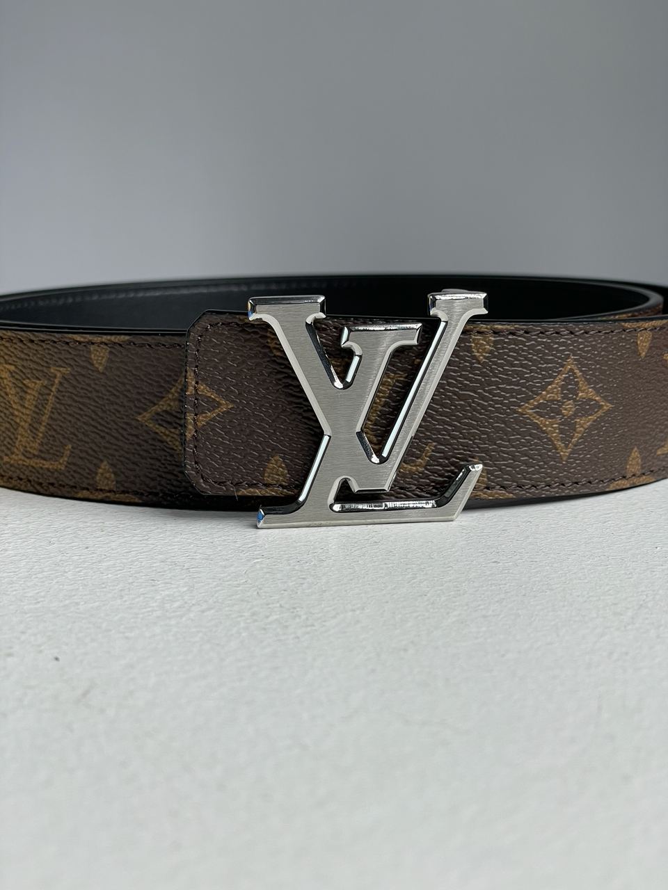 Louis Vuitton Iconic 35 mm Belt Silver