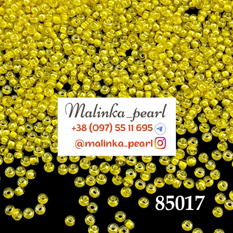 Бісер жовтий, кристальний з фарбованим отвором