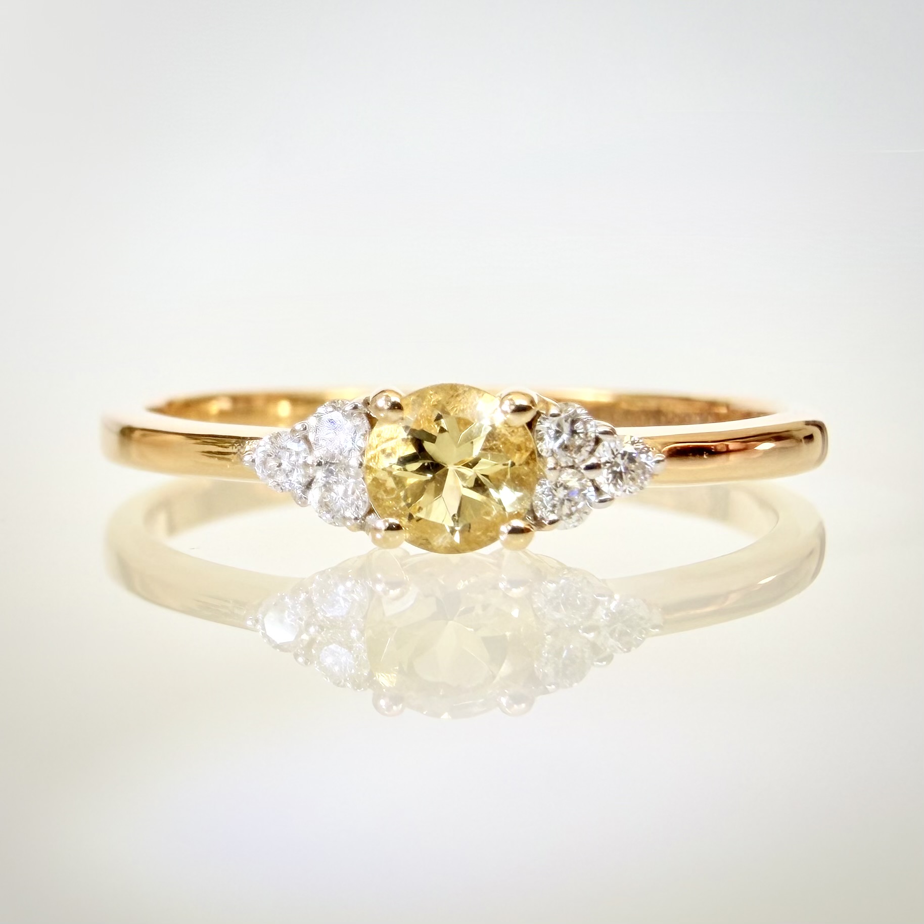 14K Kultasormus 0,16 ct Heliodori & 0,06 ct Luonnontimantit | HRD Antwerp