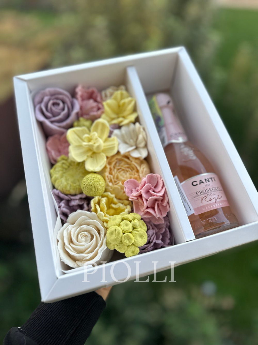 Коробка зефірних квітів подарункова