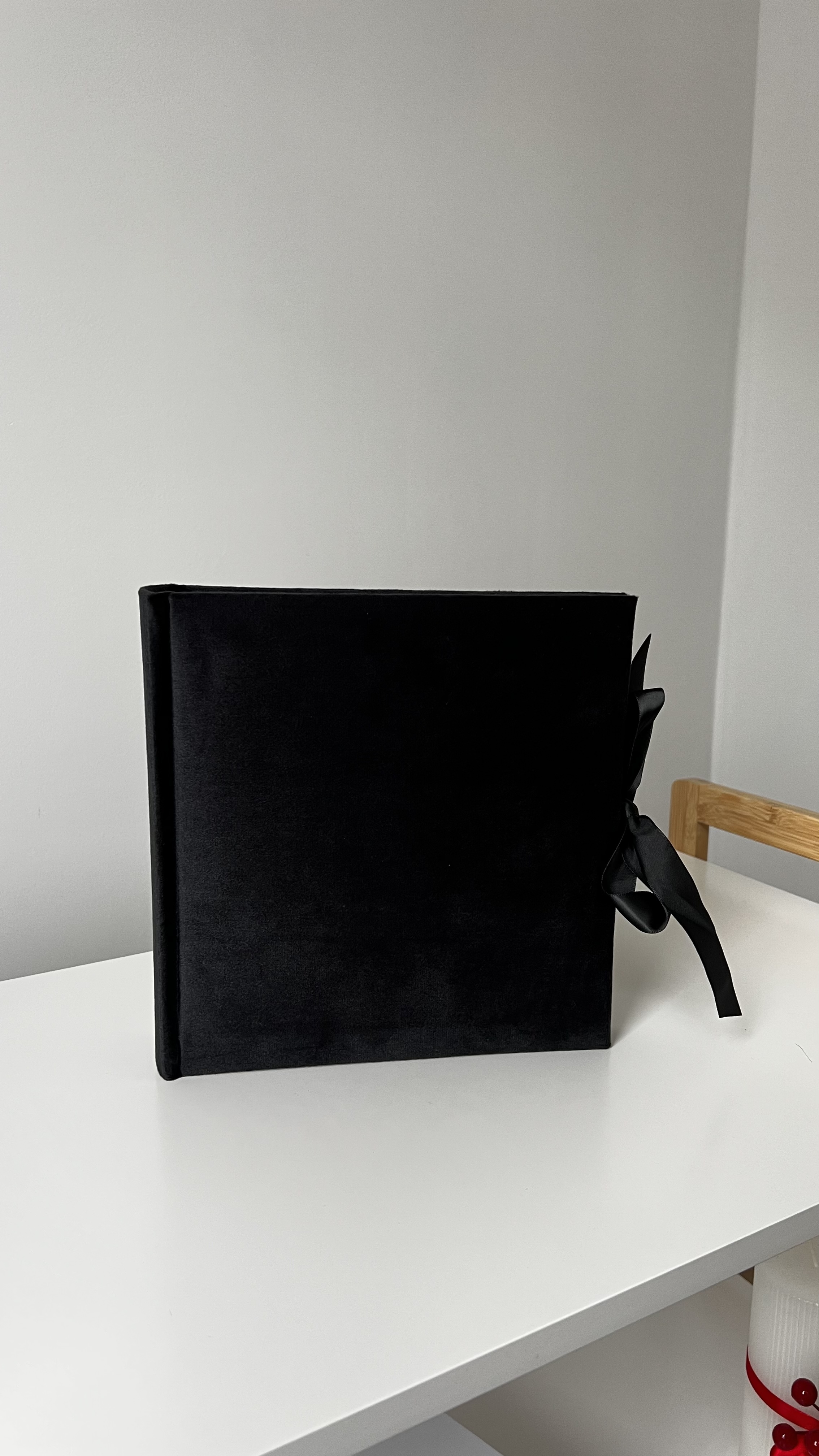 Файликовий велюровий альбом на 200 фото чорного кольору