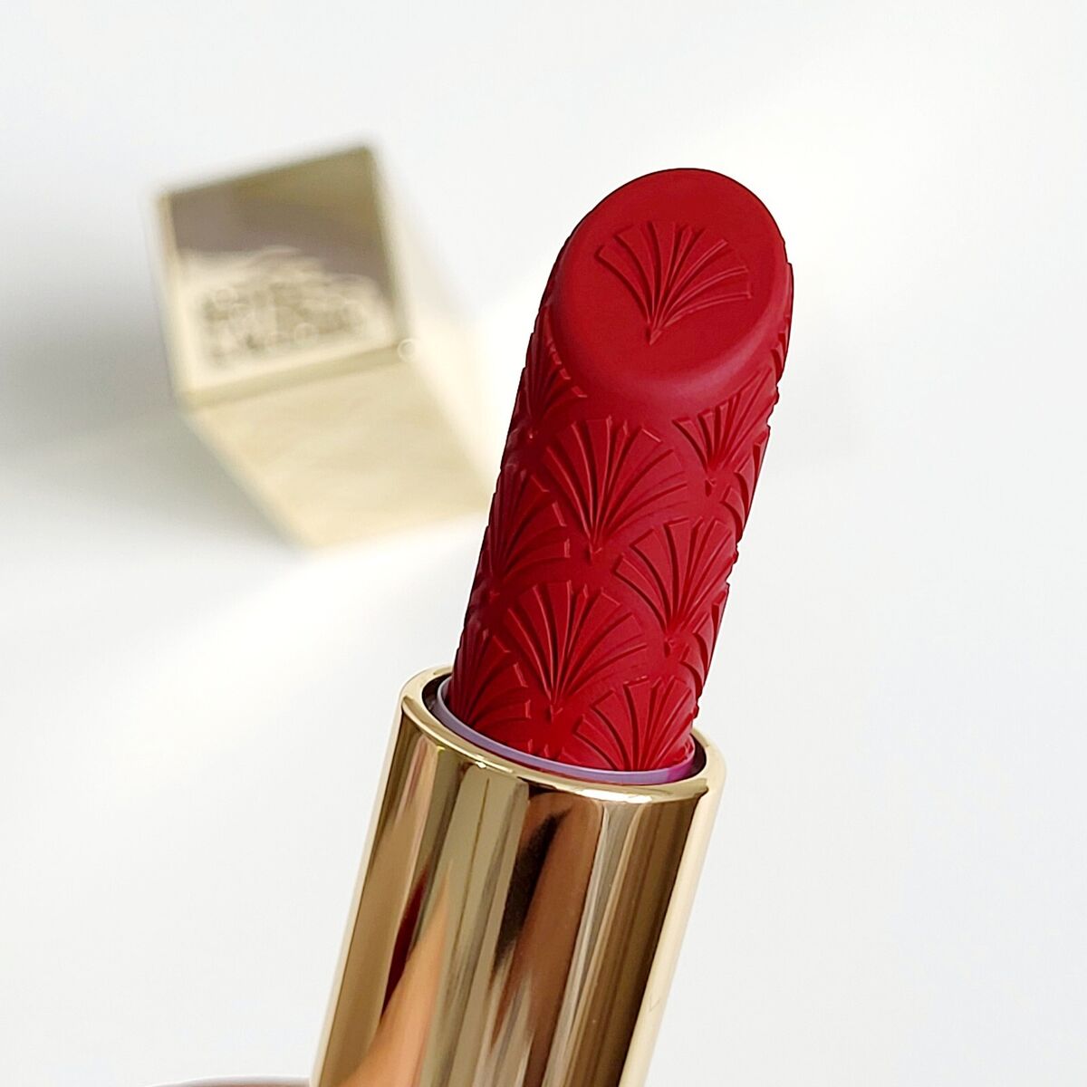 Estēe Lauder Limited Edition Crème Lipstick Red Velvet