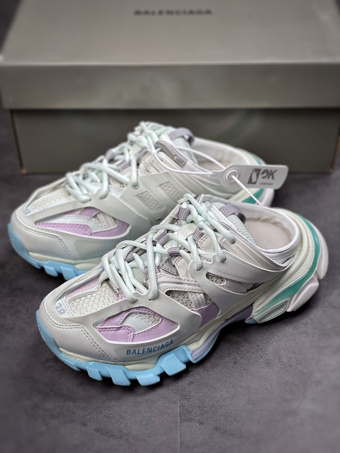 Balenciaga Triple S 653813 W3DA7 9045