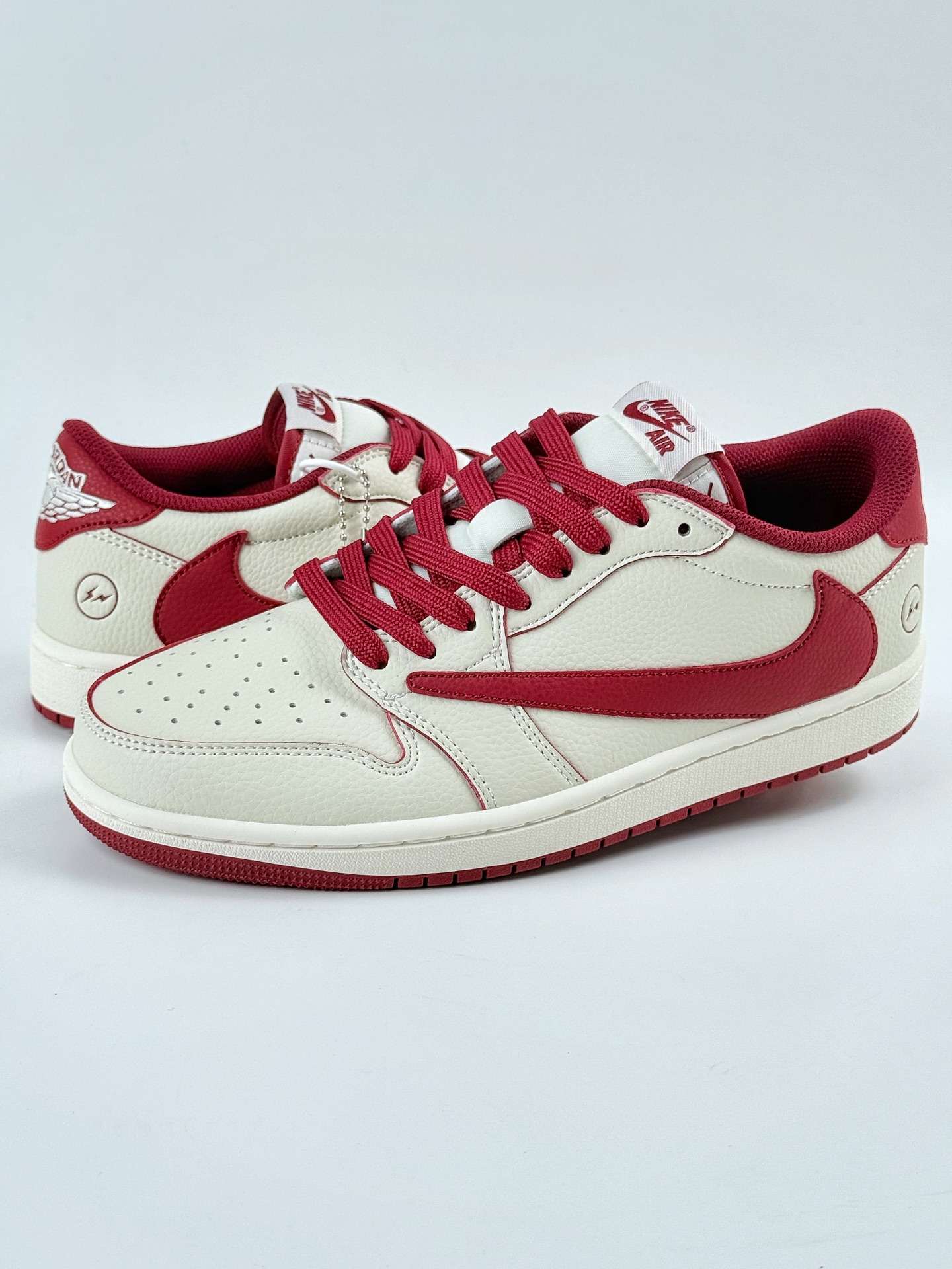 Travis Scott x Nike Air Jordan 1 Low LK1099-066