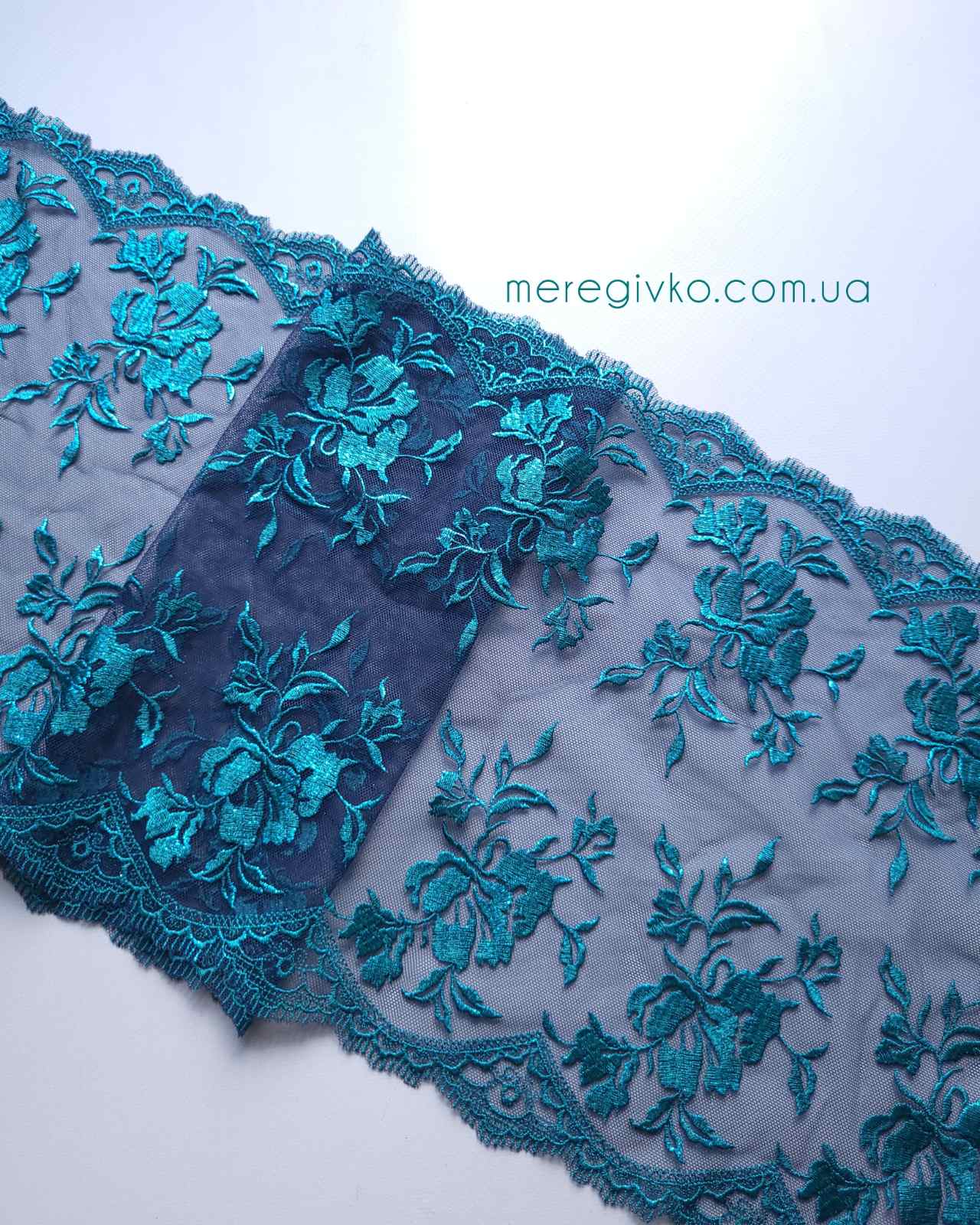 Вишивка на сітці "Ocean Whisper Lace"
