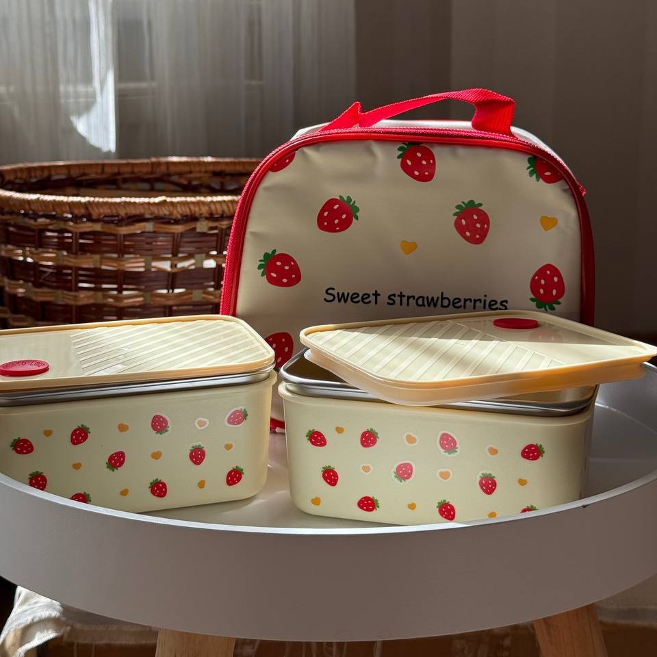 Термо ланчі з сумкою “Sweet strawberries”