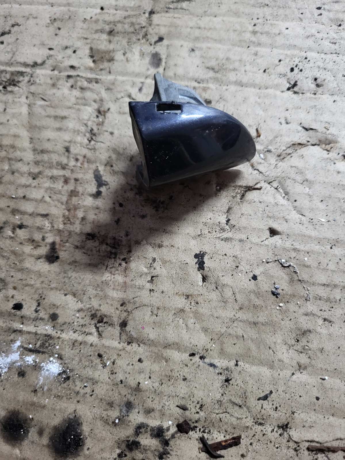 Кришка ручки передньої правої дверки Passat B6 LC9X