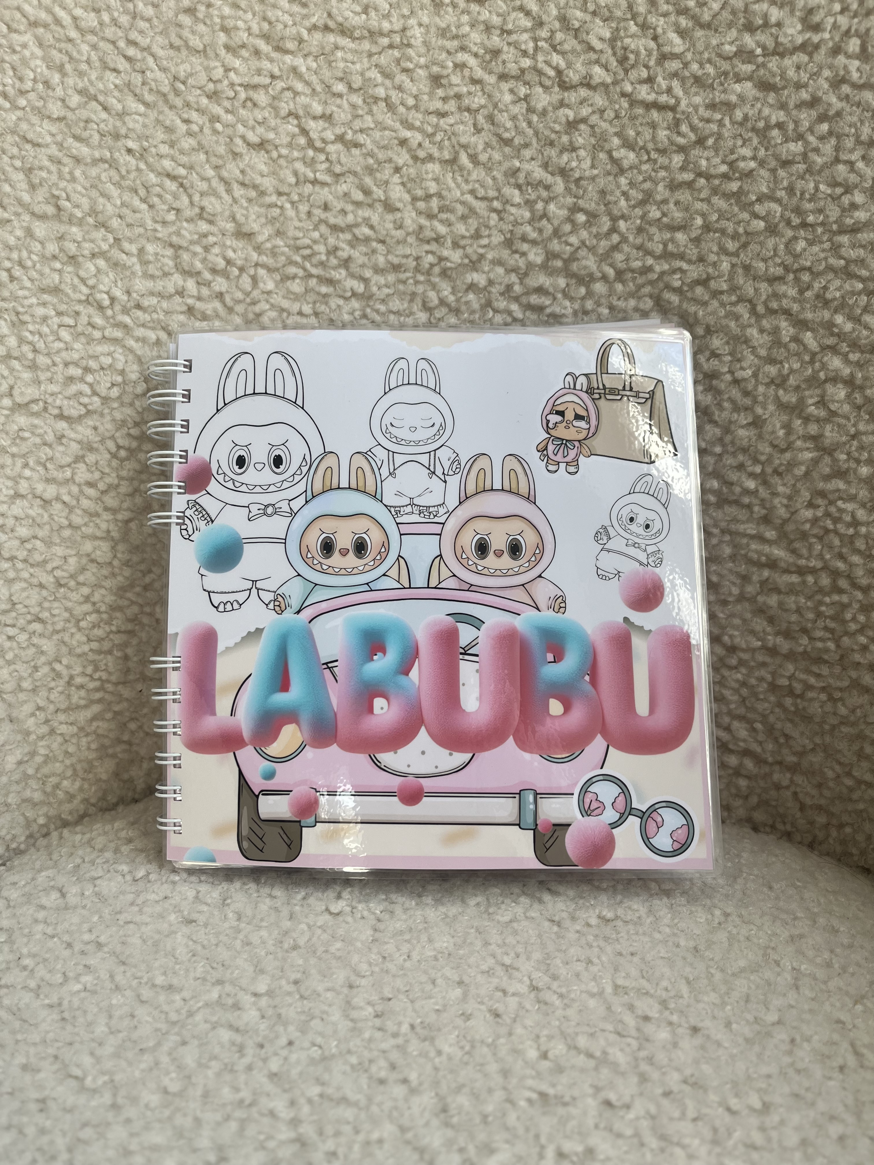 Альбом Лабубу на липучках + наліпки + ромальовка