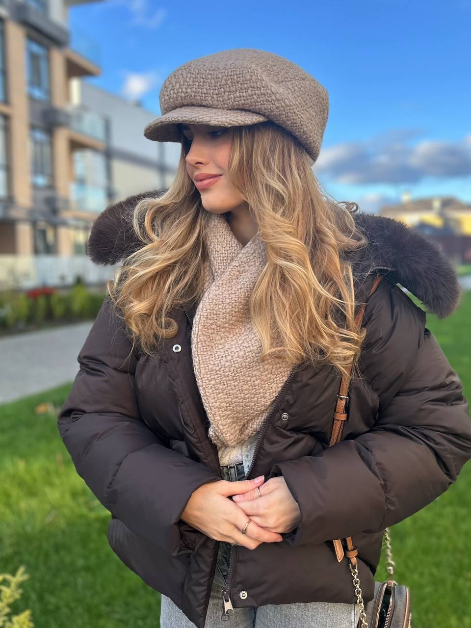 Комплект картуз "Хуліганка" з вовни букле на флісі та шарф на кнопці бежевий