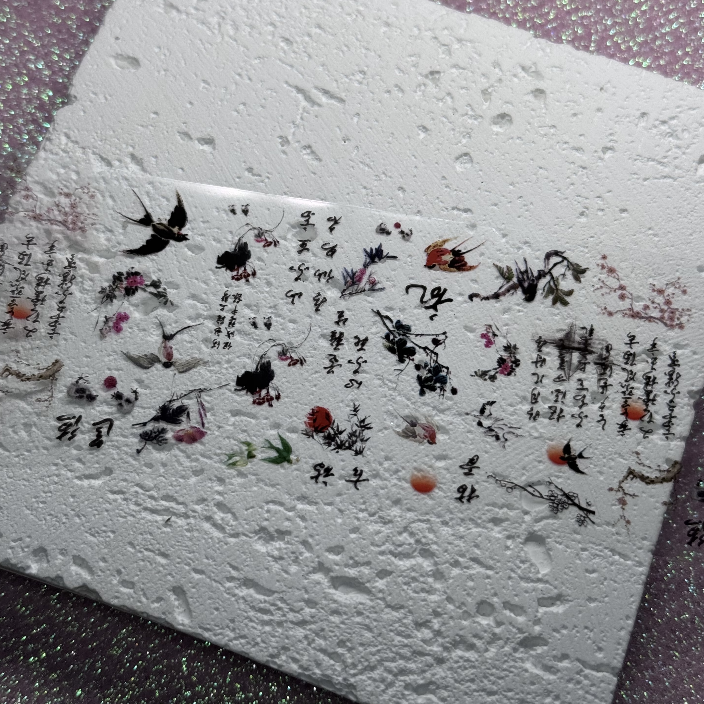 Фольга для нігтів "Ластівки та ієрогліфи" №4