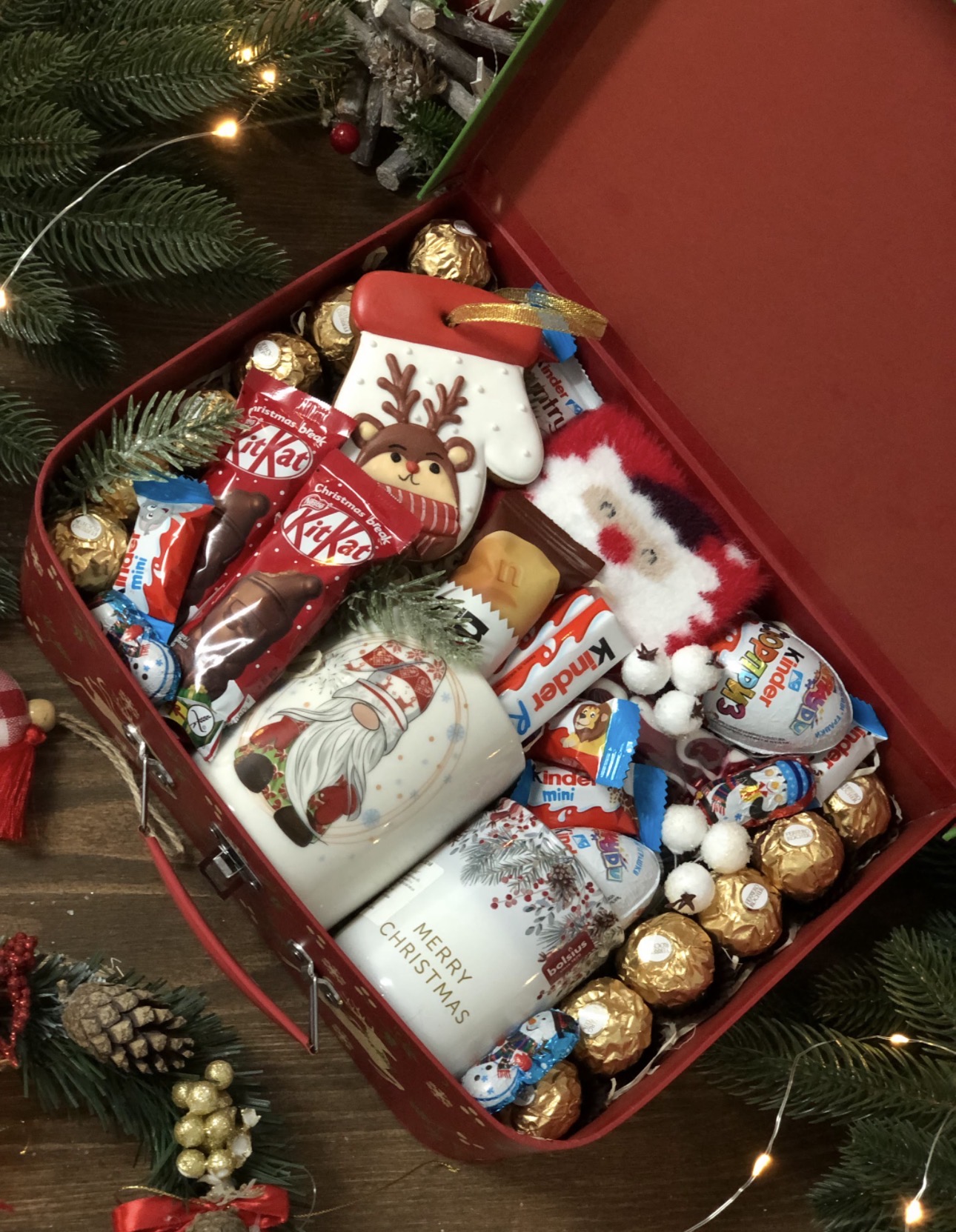 Подарунковий новорічний набір “Winter Surprise” 22×32 см