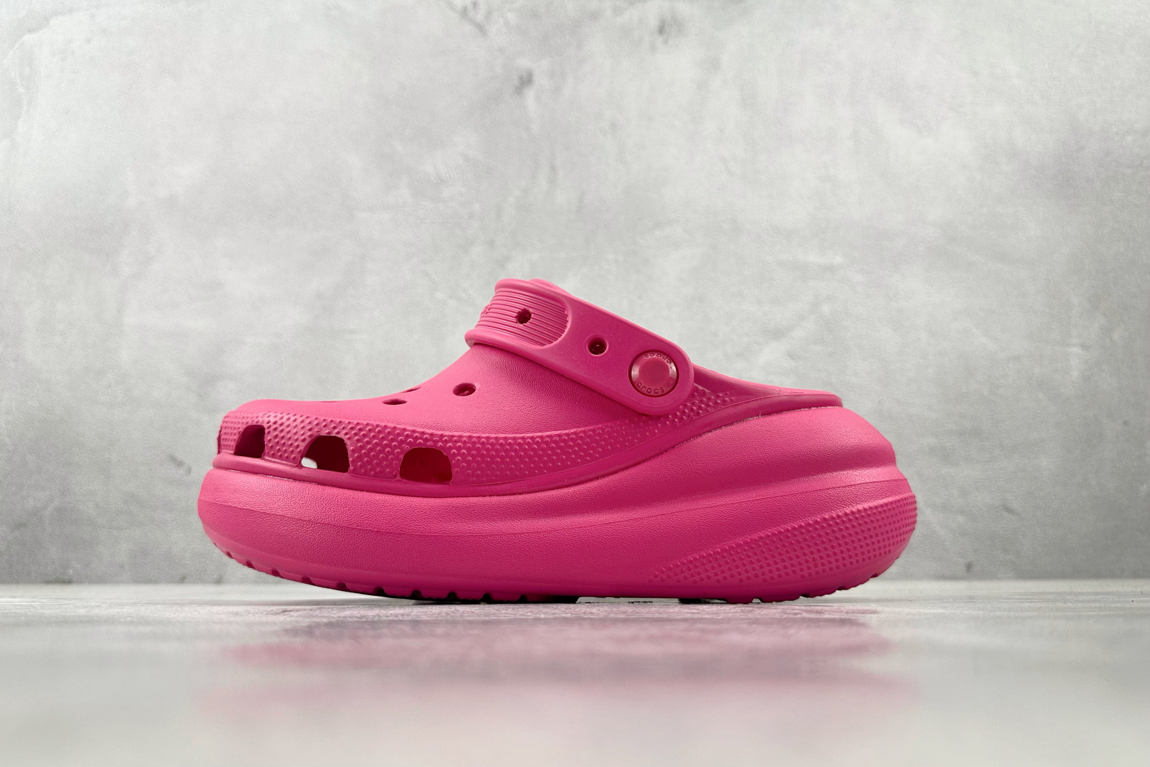 Crocs Crush Cl Dragon Fruit Color 207521-6ZQ
