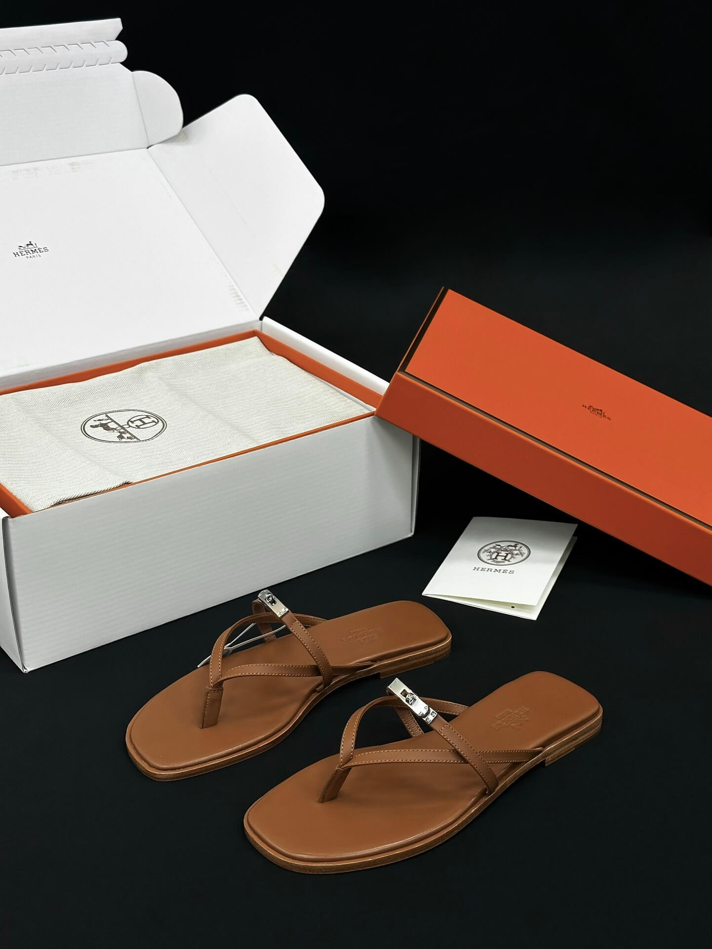 Hermes шльопанці